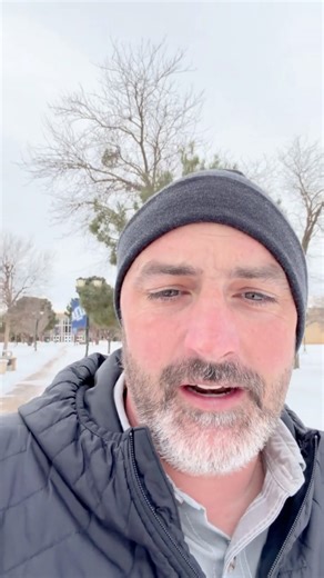 It's Tech Tip Tuesday! Just like we are all being careful in the cold weather, we also need to be careful with our emails. Mike gives some quick tips on how to keep your email safe and secure. Get weekly tips like this delivered straight to your inbox! Check the first comment to learn how! | Vector Choice Technologies - Managed IT Services