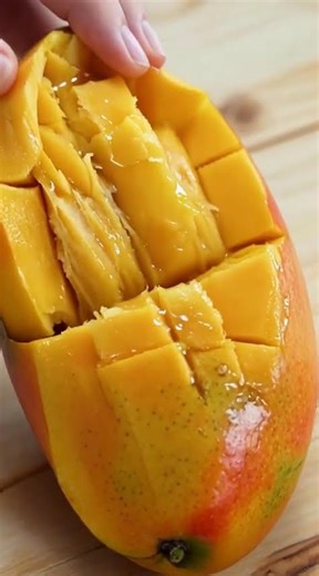 Ultimate Mango Peel ASMR: Slow, Satisfying Juicy Reveal