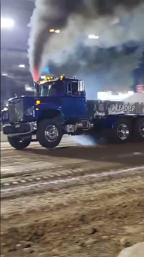 Monster Jam World Finals 21 - WOW Moments Compilation