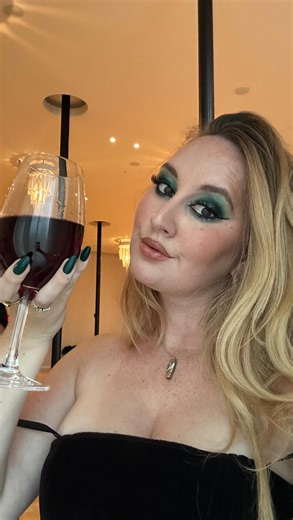 Holiday glam by @katerynamua family holiday pictures loading 💬 | Gabrielle René