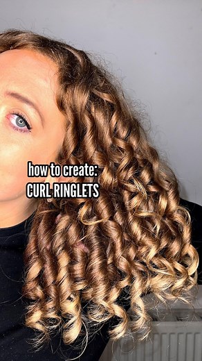 Molly Beth | how to create curl ringlets 🫶🏼✨ aka a quick tutorial on my FAVOURITE styling technique: finger rolling! keep reading + SAVE for how to... | Instagram