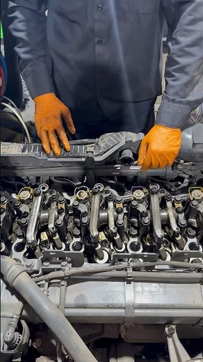 Valve adjustment on Paccar MX13 #truck #trucks #truckdriver #repair #mechanic #car #cars #how #howto