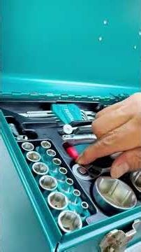 TOTAL 136-PIECE TOOL SET