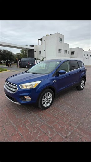 ✨2017 ESCAPE SE✨ 4 CILINDROS 1.5 TURBO RINES 17 ALUMIMIO FAROS LED FAROS DE NIEBLA CAMARA DE REVERSA 💸$175,000 ✅CREDITO DISPONIBLE 💸$75,000 ENGANCHE ✅PLAZO DE 3-42 MESES 📝MINIMOS REQUISITOS ✅CREDITO RAPIDO ❌SEPARA CON SOLO $5,000 📱MAS INF 81 1626 0769