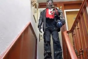 Amazing T-600 from Terminator Salvation costume. #terminator #theterminator #theterminator1984 #t2 #terminator2 #terminator2judgmentday #terminator2judgementday #terminatorsalvation #t600 #machines #skynet #future #fanart #fanedits #likeforlikes #jamescameron #movies #cosplay #costume | The Infiltrator