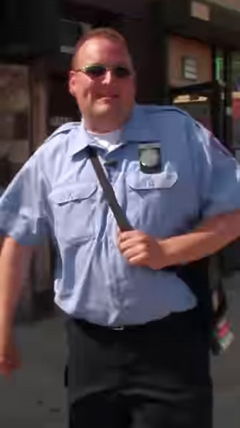 A woman argues over an "unfair" parking ticket! | Parking Wars