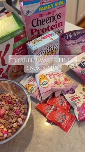 Fun Toddler Valentine's Snack Mix Recipe