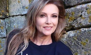 General Hospital Spoiler: Emma Samms Reprising Her Role As Holly Sutton?