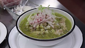 469K views · 6.9K reactions | POZOLE VERDE  . El Pozole Verde es un...