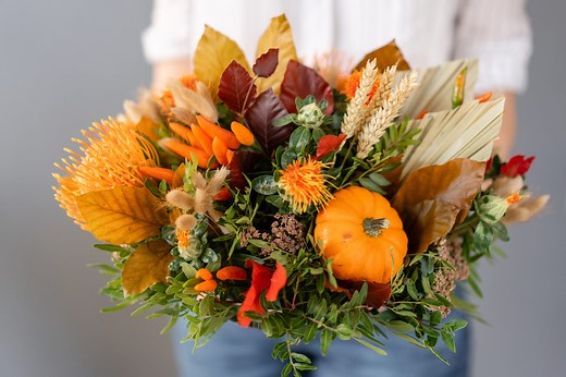 10 Lush Thanksgiving Flower Arrangement Ideas for Your Holiday Table