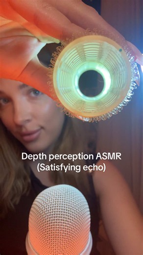 Replying to @Sassy B 😜✌🏻 here you go baby girl 👧 #asmr #visualeffects #asmrsounds #asmrecho #relax