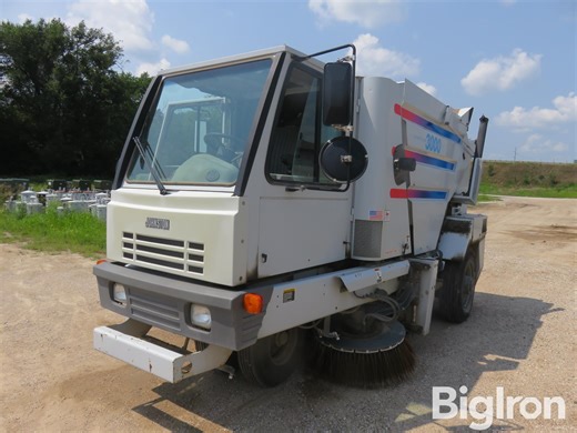 2002 Johnston 3000 Street Sweeper W/Broom | Construction