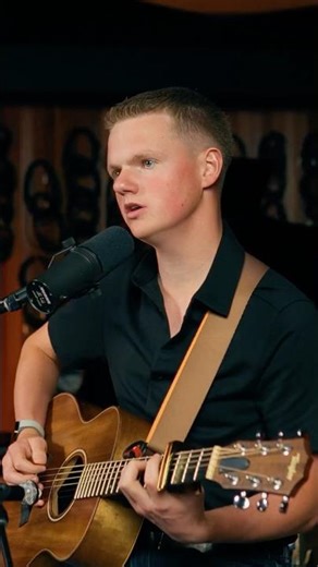 The Man Who Can't Be Moved - The Script (Acoustic cover by Daithí The Guitarist)