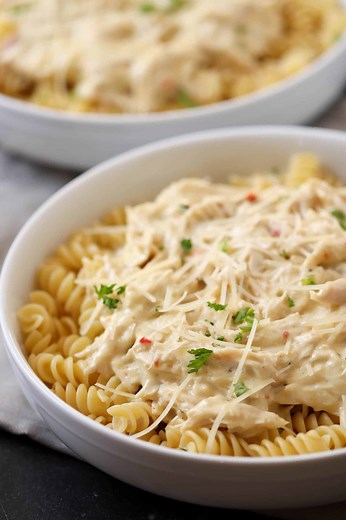 Instant Pot Cream Cheese Chicken Pasta Recipe -SixSisters'Stuff