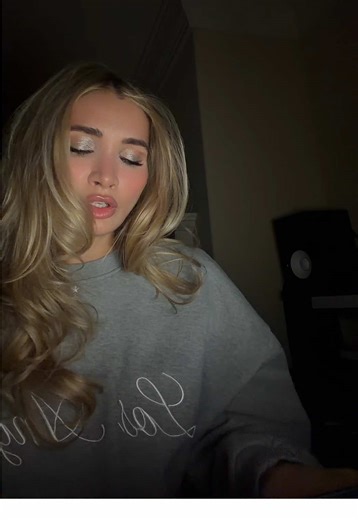Pia Mia (@piamia)’s videos with original sound - Pia Mia