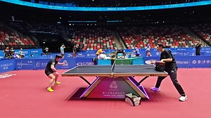 Nov 5: Sha Sha conducted an adaptive training session at the competition venue.💪💪 The 15th National Games of the People‘s Republic of China🇨🇳 #sunyingsha #孙颖莎 #tabletennis #tabletennisplayer #wtt #孫穎莎 #桌球 #pingpongtable #pingpong #쑨잉사#ittf | Sha Sha
