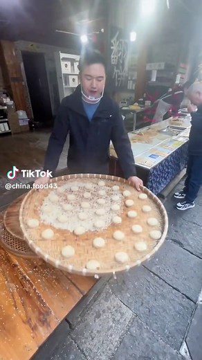 Exploring Delicious Traditional Chinese Food