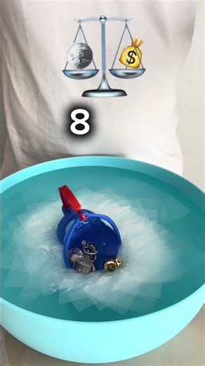 You Won’t Believe How Many Coins This Wet Tissue Can Hold! 🤯🪙 #satisfying #watertrick #experiment
