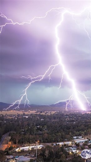 21K views · 1.3K reactions | this bolt of lightning tears through the storm with raw, electric beauty — a reminder of just how alive the sky really is. | AstroNature | Facebook