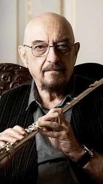 The History Of Jethro Tull In Three Minutes