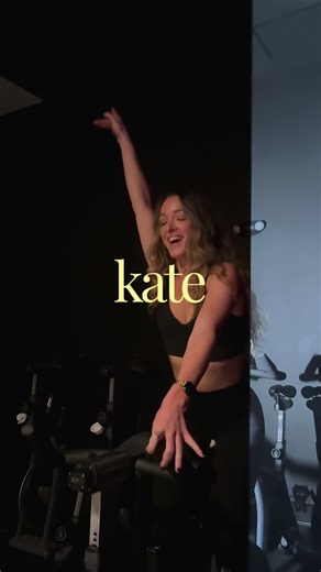 Kate Gantner on Instagram: "hiiii, kate here 👋 i’m hoping you’ll help hold me accountable this year as i break the habit of athleisure being my daily WFH uniform and start getting dressed in “real clothes” while i rebuild my personal style. it’s been humbling and a tad overwhelming so far. but mostly, it’s been a lot fun. and hey, i’m already noticing a shift in my energy and presence and it’s only week 2. i’m by no means a style expert and i’m definitely learning as i go, so please chime in an