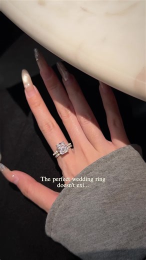 The most popular and perfect wedding ring set 👀 #tiktokmademebuyit #TiktokLiveShopping #S925silver #TikTokShopBlackFriday #TikTokShopCyberMonday