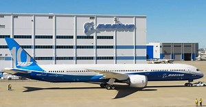 Boeing officially unveils first 787-10 Dreamliner