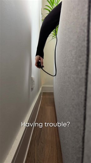 No more reaching for annoying plug placements! 🔌🔋