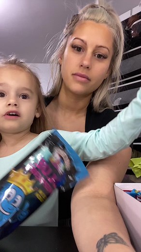 BLUE RASPBERRY PICKLE KIT!!! #picklekit #candy #foryoupage #foryou #fyp #foryourpage #4u #trending #trend #viral #fypシ #review #mom #momsoftiktok #momlife