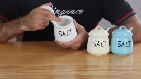 HAOTOP Salt Bowls with Lid and Spoon -12 oz Ceramic Salt Cellar, Salt Containers, Spice Box for Counter, Farmhouse Kitchen Decor, White