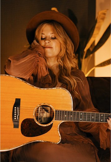 Der Mann an der Geige - Neue Musik von Maite Kelly