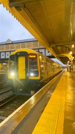Tone From a SWR Class 158 at Eastleigh