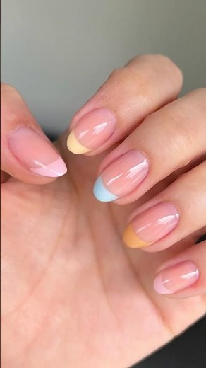 A Fresh Twist on the Classic French Tip for Spring 🌸💅🏼