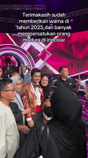 SIG_NURY (@sig_nury)’s video of color of the year 2024