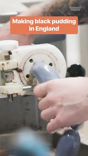 It can take over 1.5 hours to cook Black pudding, an English delicacy. #blackpudding #England #delicacy | Insider Food