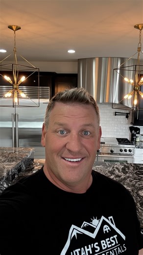 Brad Winget 🔥 on Instagram: "🎄✨ Merry Christmas from the Majesty Estate ✨🎄 Feeling incredibly grateful this Christmas season. Just wrapped a full top-to-bottom walkthrough of one of our most breathtaking luxury homes, The Majesty Estate and wow… every level, every detail, every view reminds me why we love what we do. This isn’t just a house — it’s where families gather, memories are made, and moments are celebrated. From the grand spaces to the thoughtful finishes, this home was designed to h