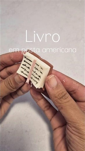 Tutorial em pasta americana! LIVRO📚 #pastaamericana #livro #cakedecorating