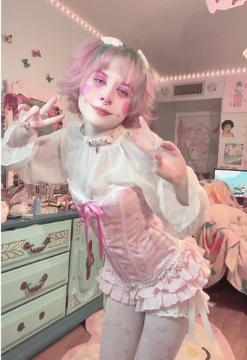 Exploring Clown Femboy Culture and Aesthetics