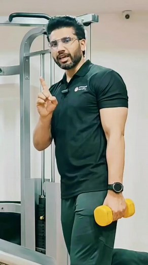 How to do One Arm Row? Save this for Future👇 #trendingnow #trending #reelit #reelinstagram #reelsviral #workout #onearmrow #dumbbells #backworkout #biceps #preetpalsandhu #hopethathelps #fitnessguru #weightlosstip #weightlosscoach #delhi #noida #gurgaon #mumbai #Hyderabad | Preetpal Sandhu Fitness