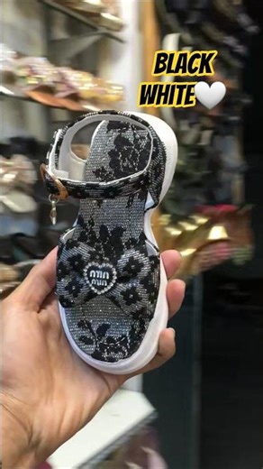Black🖤 White🤍 Beautiful wedge sole kids sandal. #fashion