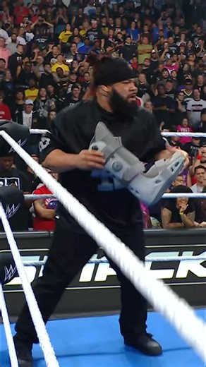 WWE on Instagram: "Jacob Fatu gave “boot to the face” a whole new meaning 😳"