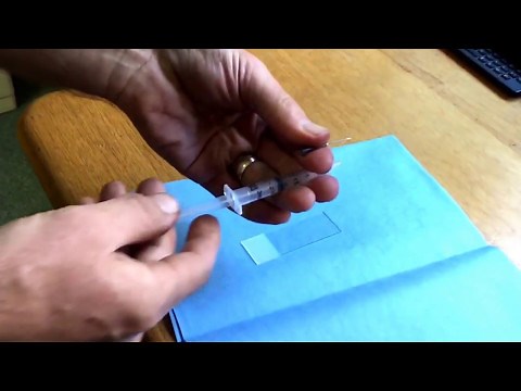 Fine needle aspiration of a dog lump