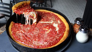 Iconic Chicago pizzeria Gino's East coming to Phoenix