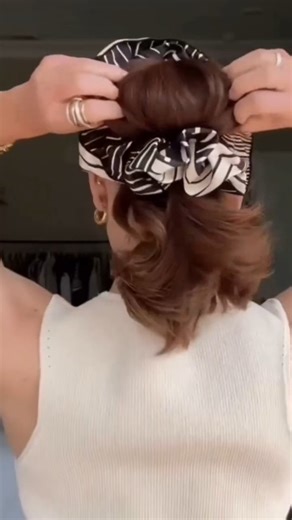 Simmi Gupta on Instagram: "Trying messy bun hairstyle using scrunchie ✨😍 . . #hairstyling #messybunhairstyle #reels #fypage✨ #EasyHairstyle messy bun tutorial ,easy messy bun ,claw clip bun ,scrunchie bun ,cozy hairstyles fluffy bun hairstyle ,soft girl hairstyle ,aesthetic bun long hair bun ,comfy hairstyles ,quick hairstyles for school , everyday hairstyles, cute hair accessories"