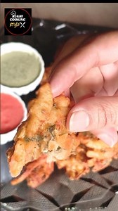 Aloo Pyaz Pakoray | Crispy & Tasty Snack | Easy Pakistani Recipe | Rukhi Cooking Style #Shorts