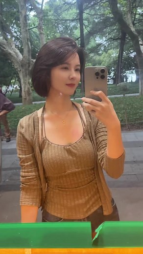 魅力的な熟女たちの美しさ