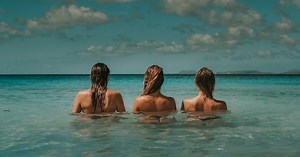 NAKATION: Why People Are Getting Their Gear Off While Travelling – Karryon