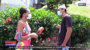 On a parfois du mal à retenir les paroles de nos chansons favorites. Un jeune polynésien a décidé de créer une plateforme participative pour regrouper les paroles et les partitions de chansons polynésiennes. Elle s'appelle Chanson du Fenua On en parle avec Manon dans la Web Zone - TNTV | TNTV Tahiti Nui Télévision