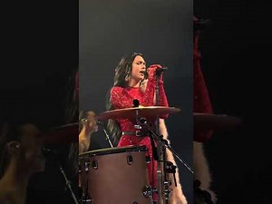 Dua Lipa sings “Dernière Danse” by Indila live! #dualipa #singer #singing #music #vocals #trending