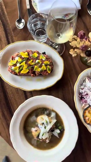 Echo Park Deli by Day, Bistro by Night #EchoPark #LAfoodie #LosAngeles #CaliforniaLive